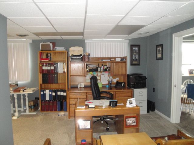 209 S Main St, Almont, MI 48003